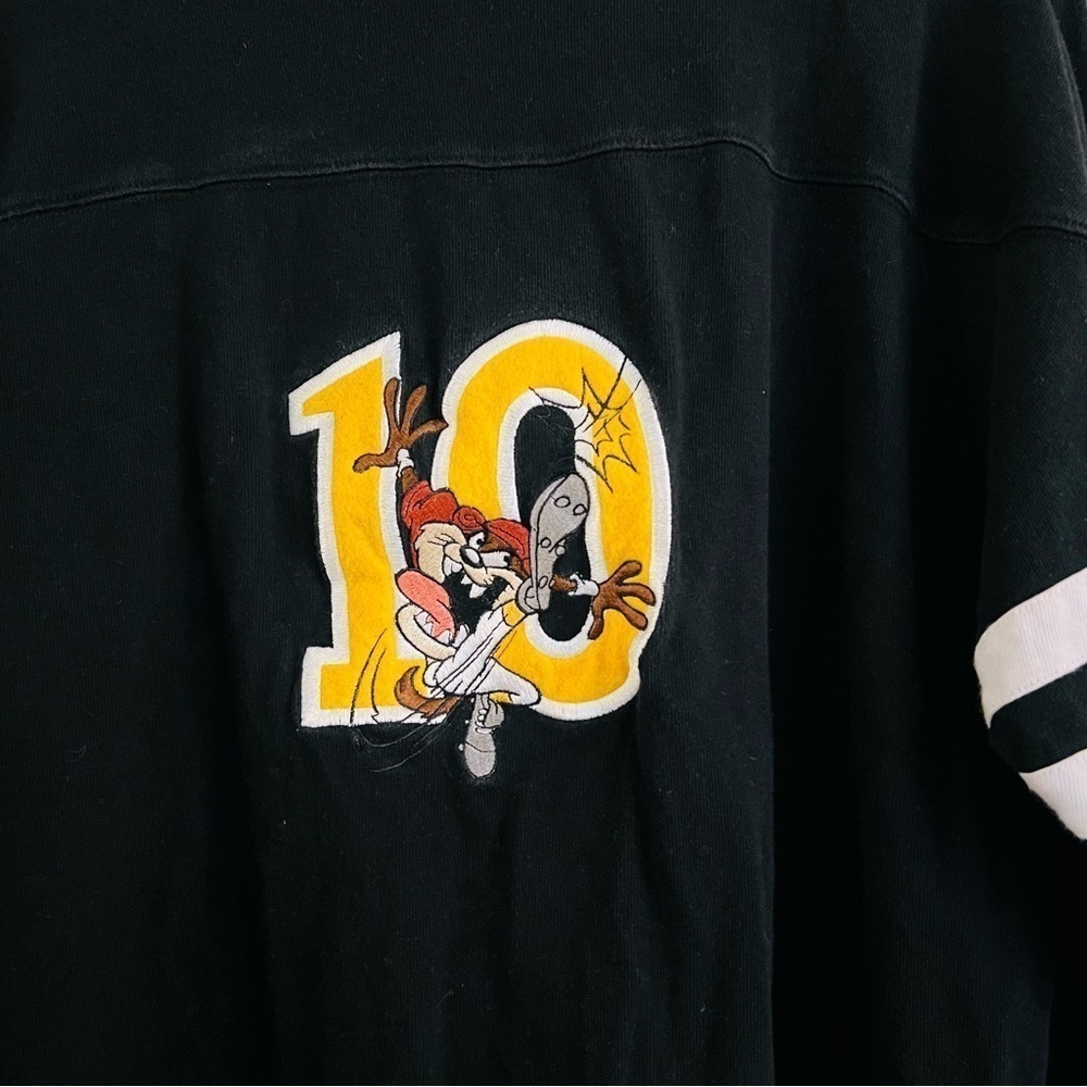 Warner Bros Men's Black Acme Looney Tunes Taz Spirit Jersey Sweater Size Large - Picture 6 of 8